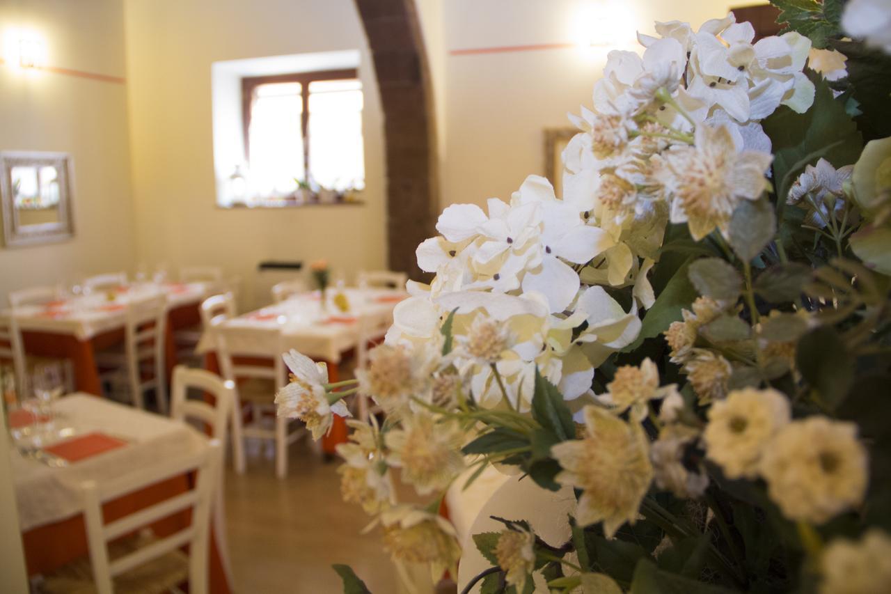 Il Borgo Ristorante Pizzeria Camere Acquapendente Extérieur photo