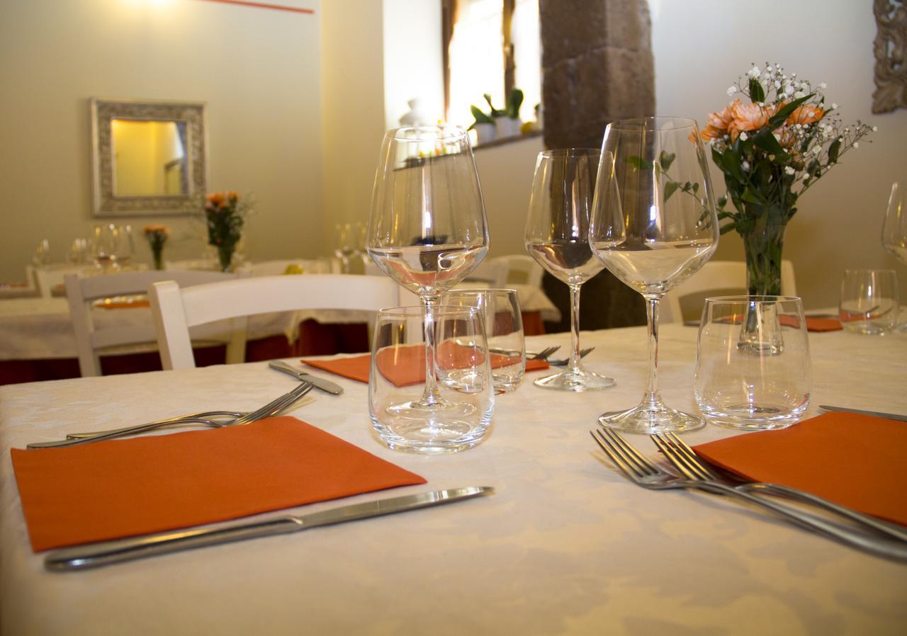 Il Borgo Ristorante Pizzeria Camere Acquapendente Extérieur photo