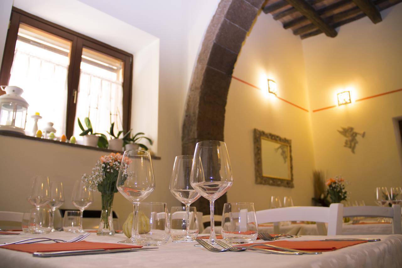 Il Borgo Ristorante Pizzeria Camere Acquapendente Extérieur photo